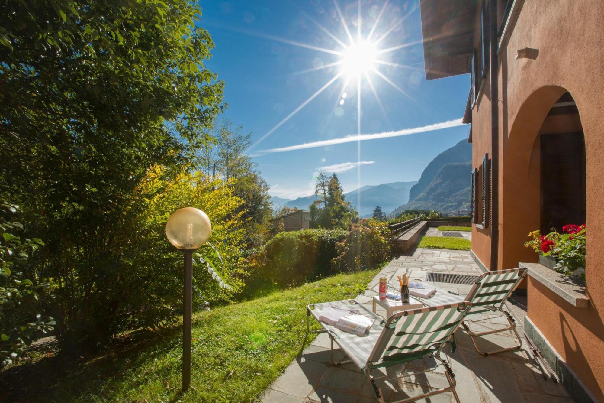 Ferienwohnung Menaggio Poggio Fiorito Loggetta Exterior foto