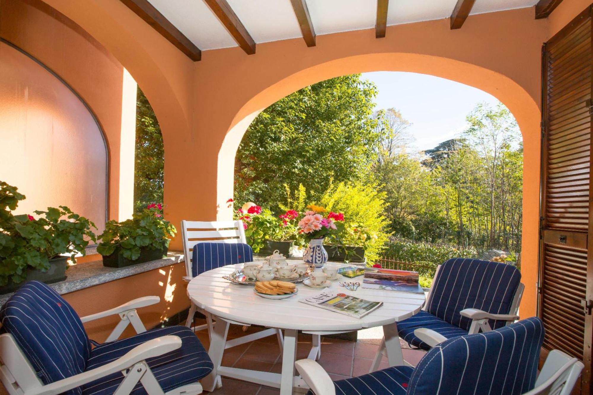 Ferienwohnung Menaggio Poggio Fiorito Loggetta Exterior foto